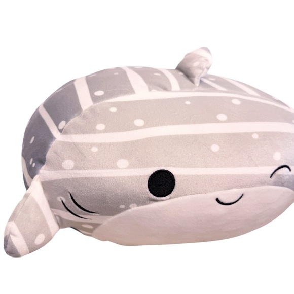 SQUISHMALLOWS SACHIE The Shark Stackable NWT - Picture 3 of 9